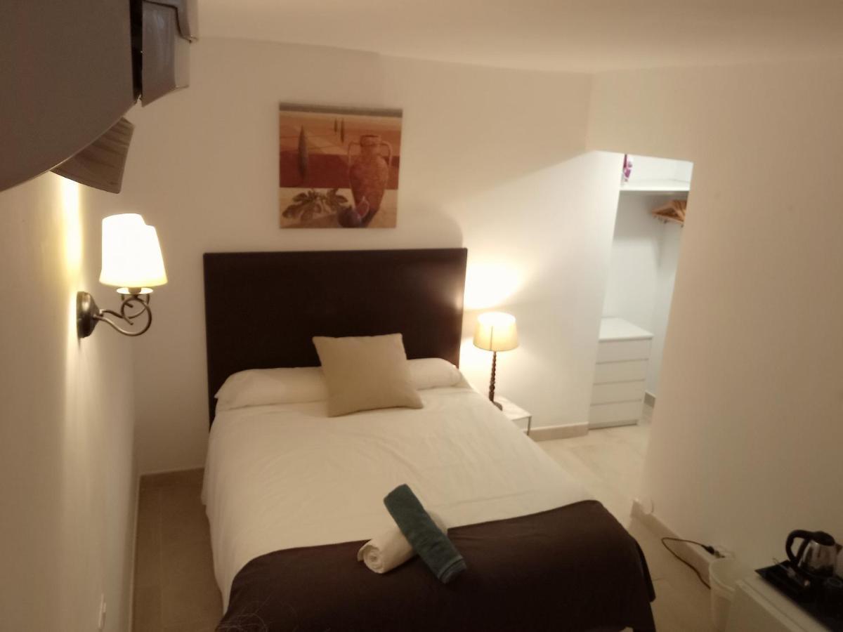 Apartamentos Y Habitaciones Kai Marbella (Adults Only) Ngoại thất bức ảnh